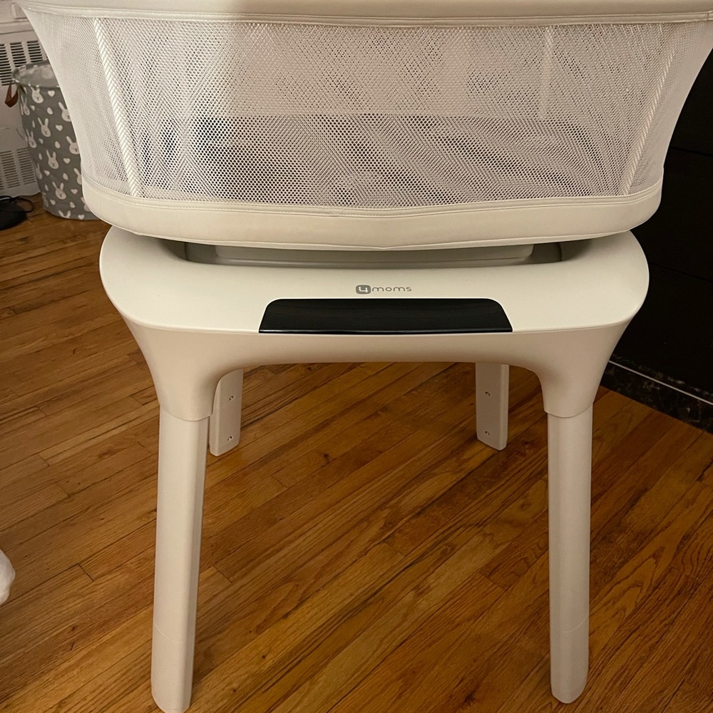 4MOMS baby bassinet